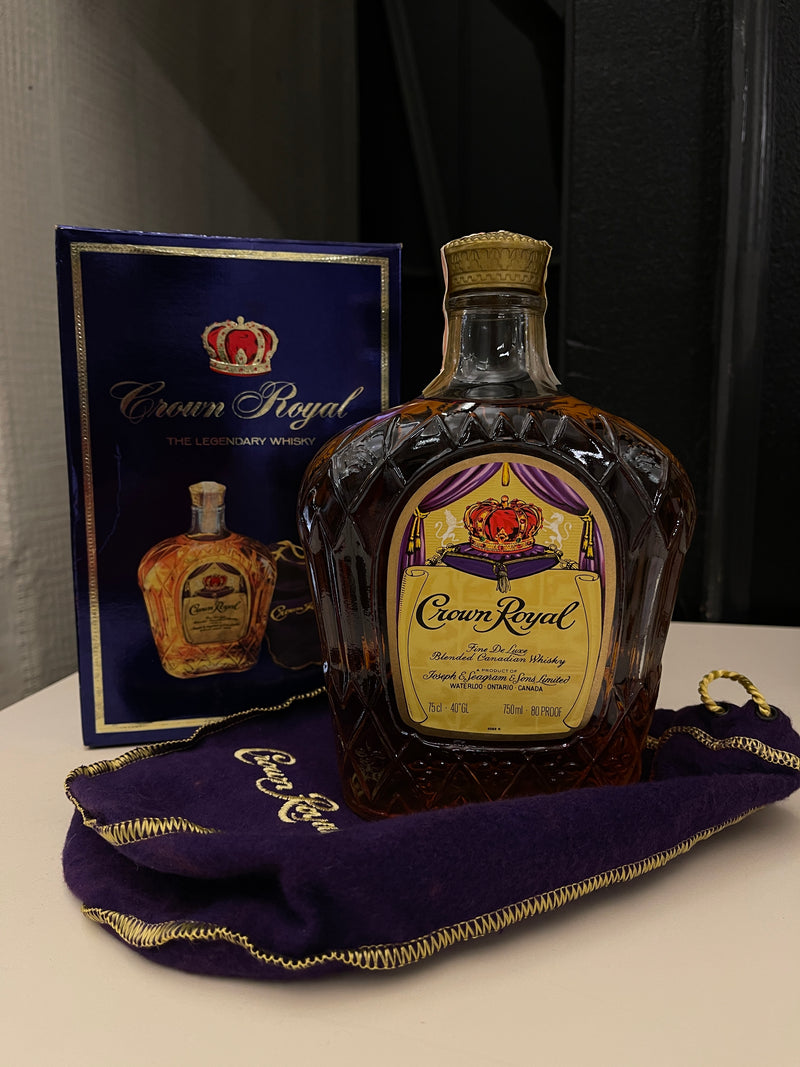 Crown Royal 1982 old bottle 40% 750ml (BOX）