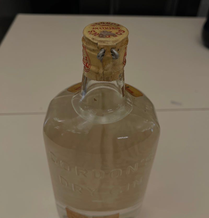 Gordon Dry Gin 70’s Tin cap 750ml 47%